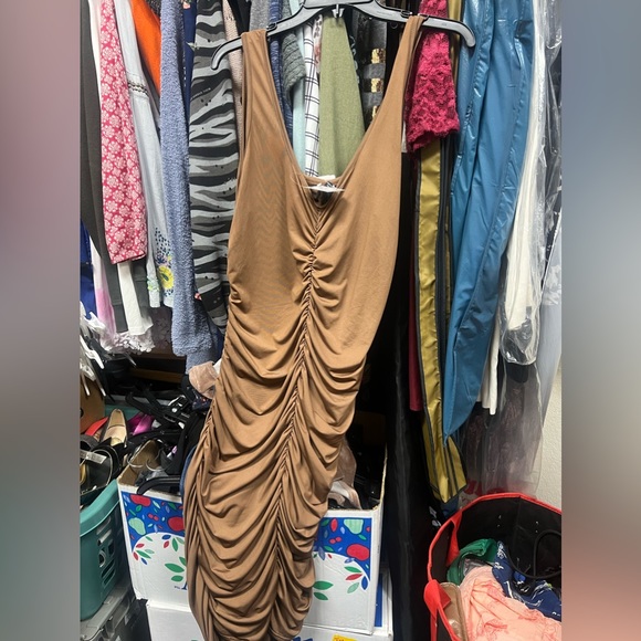 SUZANNE BETRO | ruched body-con tank dress - Picture 6 of 6